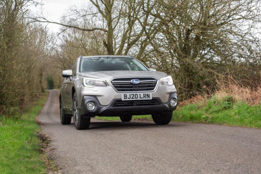  Subaru Outback 2018 года  (UK) (фото 8 из 36)